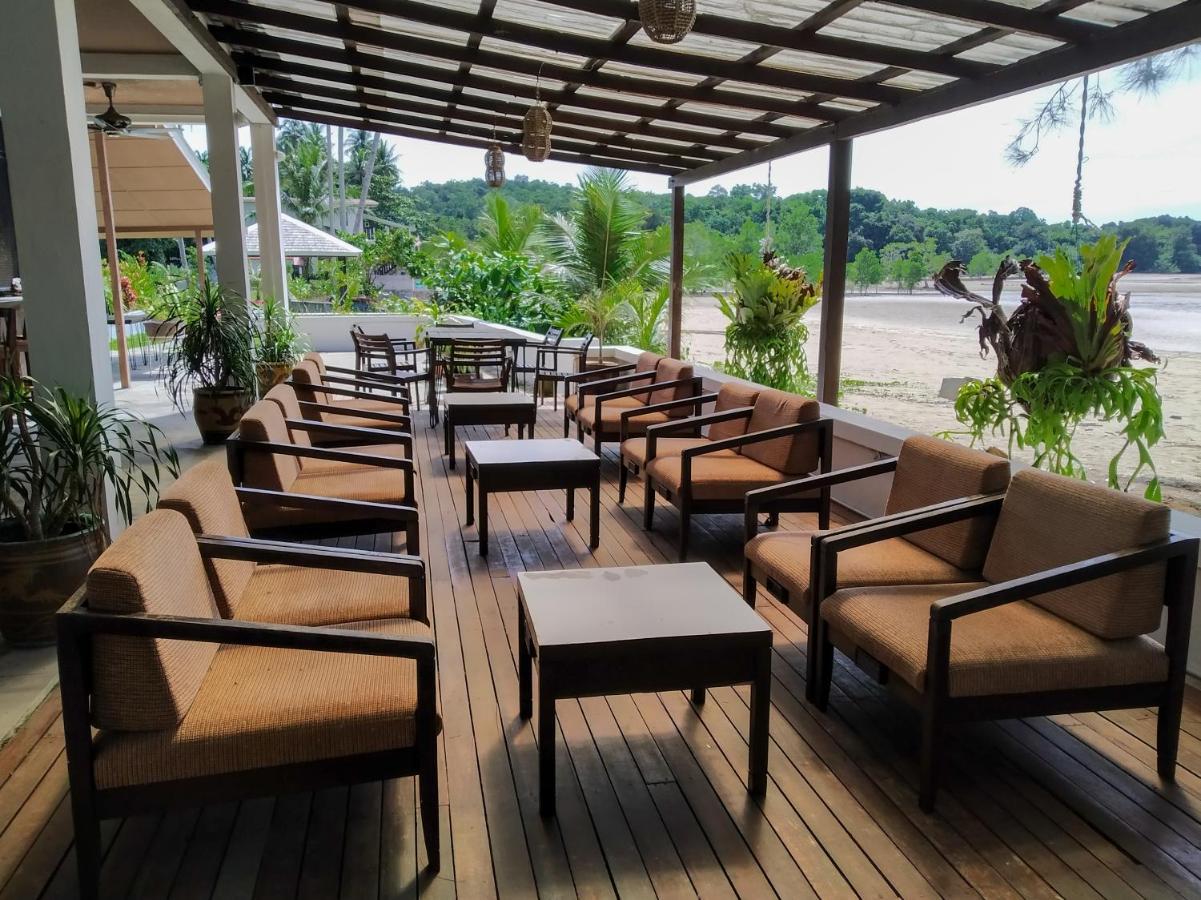 Rafflesia Resort Lundu Buitenkant foto